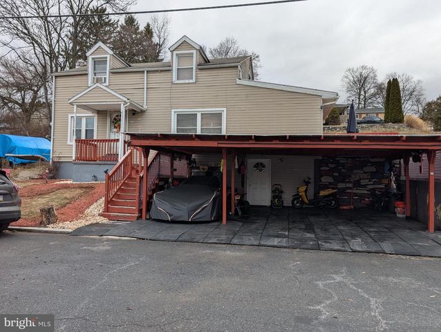 575 REINOEHL ST, Lebanon, PA 17046