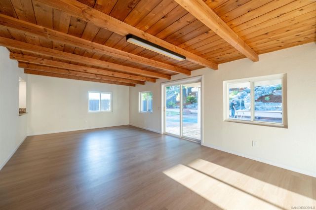 2246 Hillslake Dr, El Cajon, CA 92020