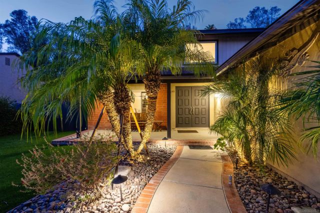2246 Hillslake Dr, El Cajon, CA 92020