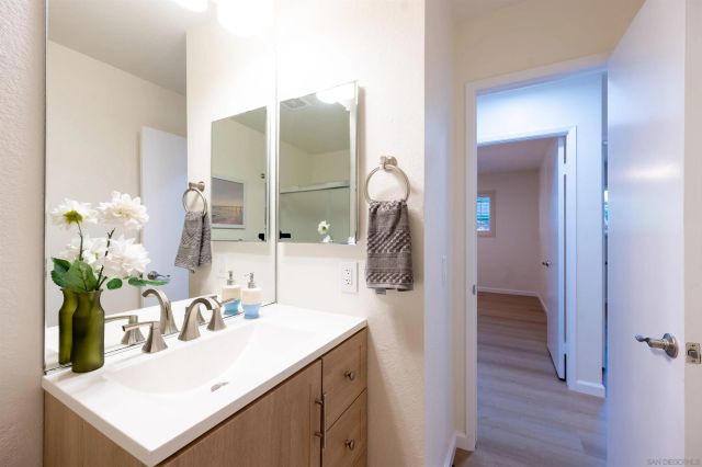 2246 Hillslake Dr, El Cajon, CA 92020