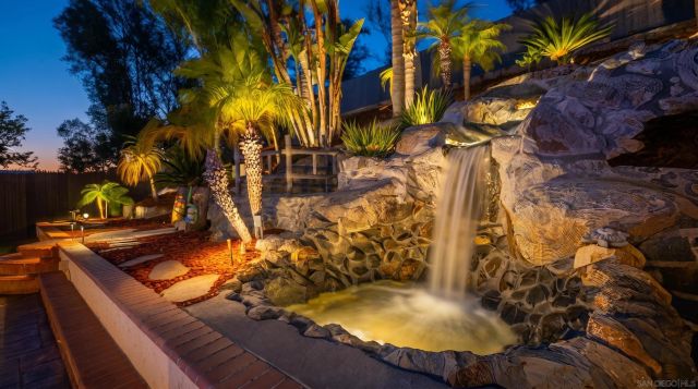 2246 Hillslake Dr, El Cajon, CA 92020