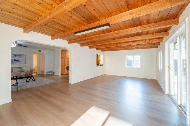 2246 Hillslake Dr, El Cajon, CA 92020