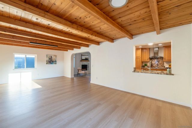 2246 Hillslake Dr, El Cajon, CA 92020