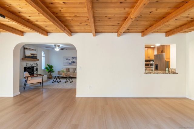 2246 Hillslake Dr, El Cajon, CA 92020