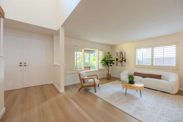 2246 Hillslake Dr, El Cajon, CA 92020
