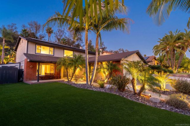 2246 Hillslake Dr, El Cajon, CA 92020
