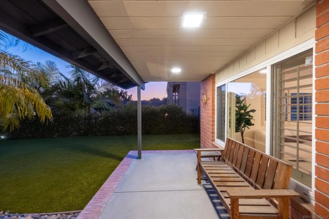 2246 Hillslake Dr, El Cajon, CA 92020