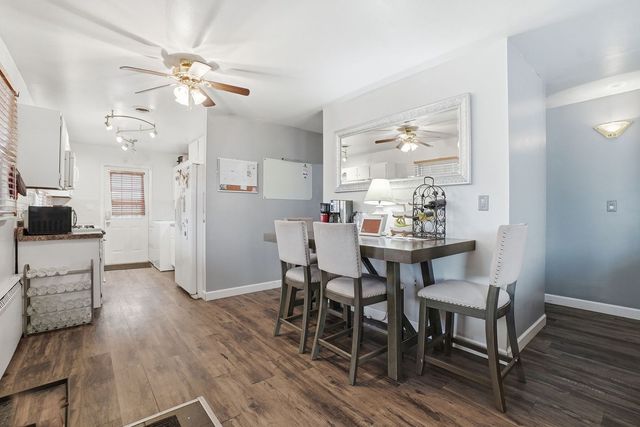 2212 W Capri Avenue, Joliet, IL 60436