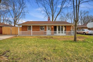 2212 W Capri Avenue, Joliet, IL 60436