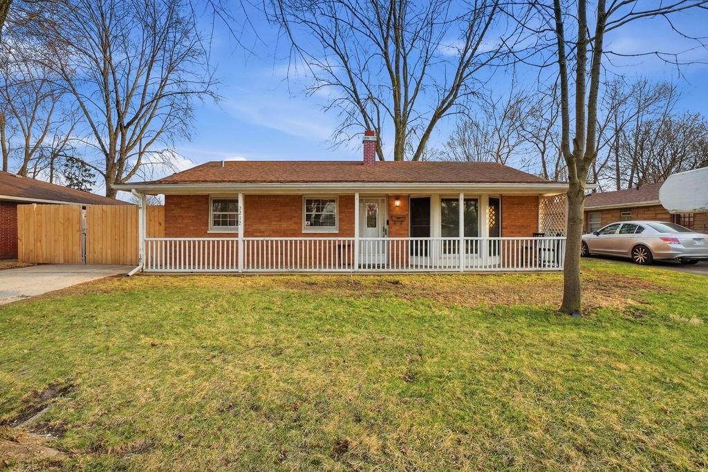 2212 W Capri Avenue, Joliet, IL 60436