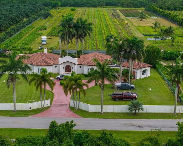 20970 SW 264th St, Homestead, FL 33031