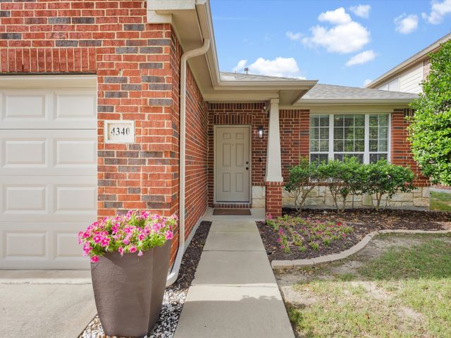 4340 Summer Star Lane, Fort Worth, TX 76244