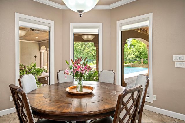 3020 Bridle Path, Friendswood, TX 77546