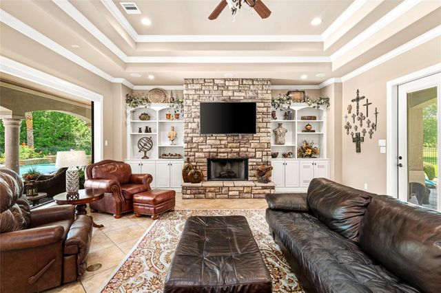 3020 Bridle Path, Friendswood, TX 77546