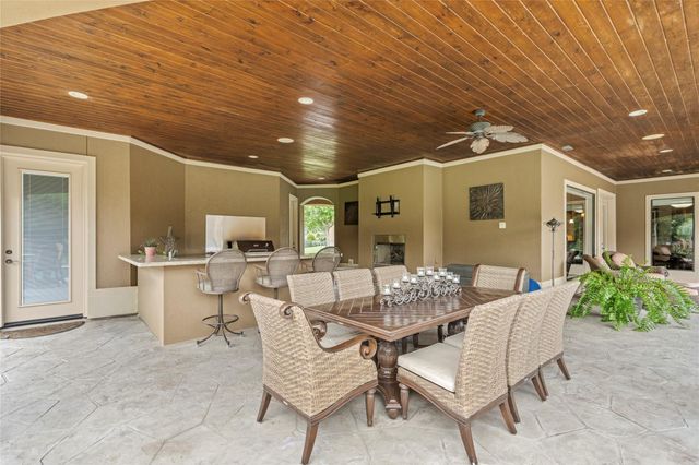 3020 Bridle Path, Friendswood, TX 77546