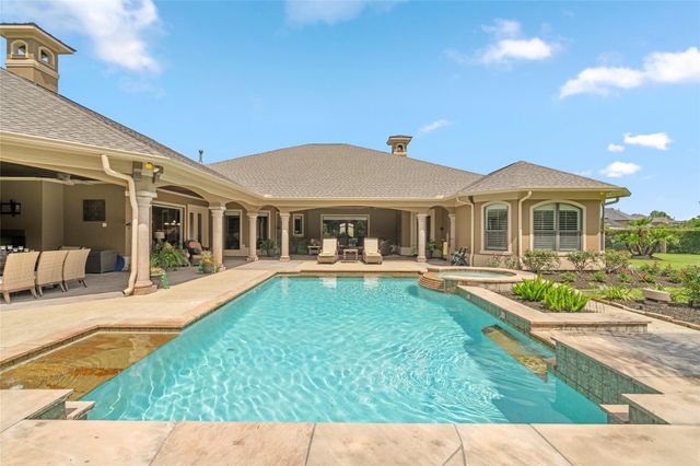 3020 Bridle Path, Friendswood, TX 77546