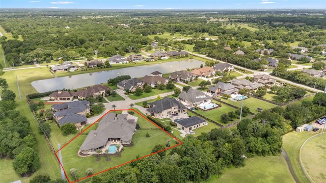 3020 Bridle Path, Friendswood, TX 77546