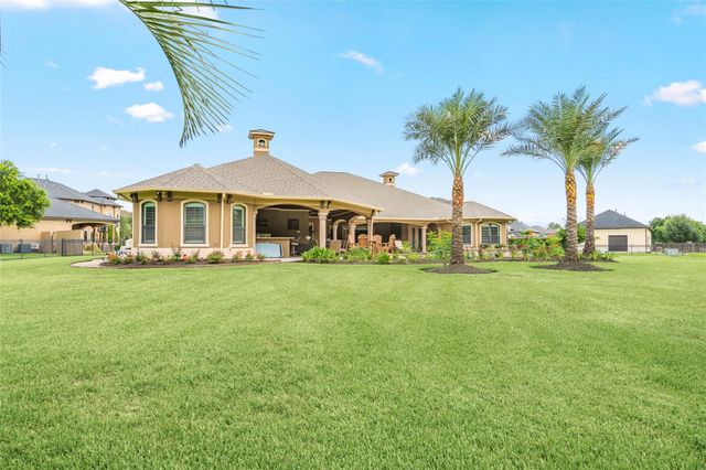 3020 Bridle Path, Friendswood, TX 77546