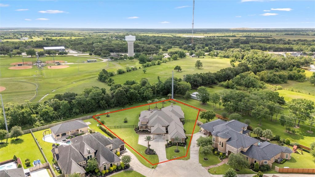 3020 Bridle Path, Friendswood, TX 77546
