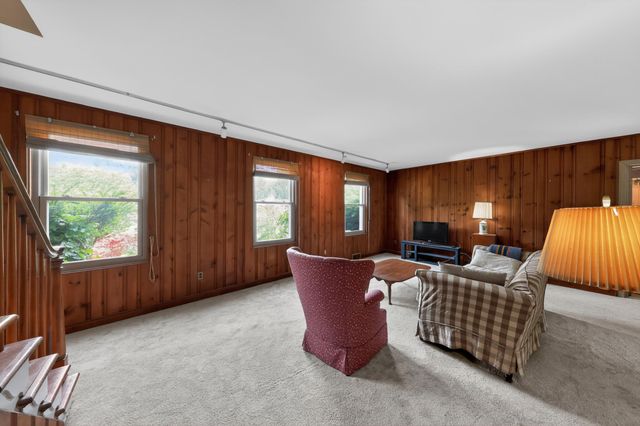 10 SOUTH TRL, Wilmington, DE 19810