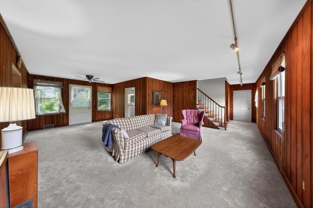 10 SOUTH TRL, Wilmington, DE 19810