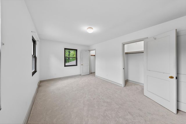10 SOUTH TRL, Wilmington, DE 19810