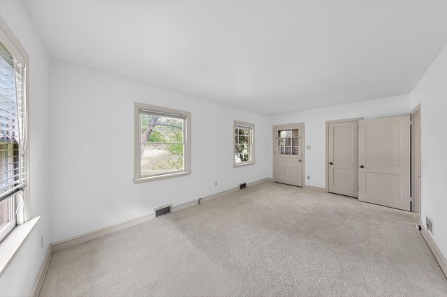 10 SOUTH TRL, Wilmington, DE 19810