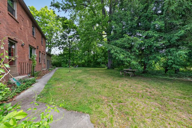 10 SOUTH TRL, Wilmington, DE 19810