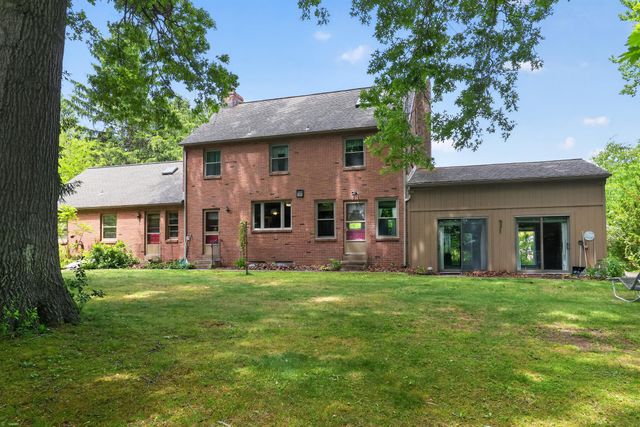 10 SOUTH TRL, Wilmington, DE 19810