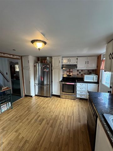 8 E Marie Street, Hudson, NY 12534