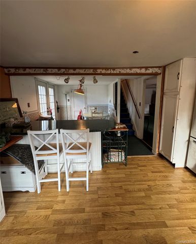 8 E Marie Street, Hudson, NY 12534