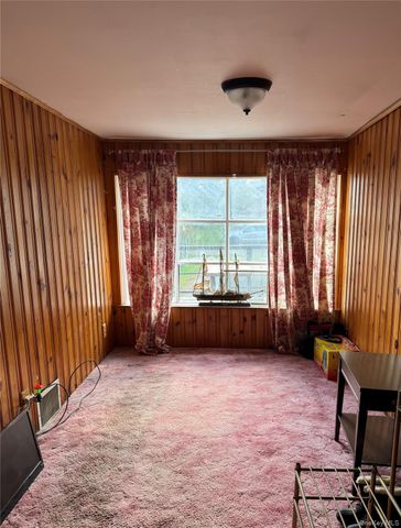 8 E Marie Street, Hudson, NY 12534