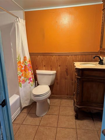 8 E Marie Street, Hudson, NY 12534