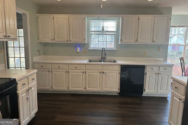 214 Barfield Drive, Dublin, GA 31021