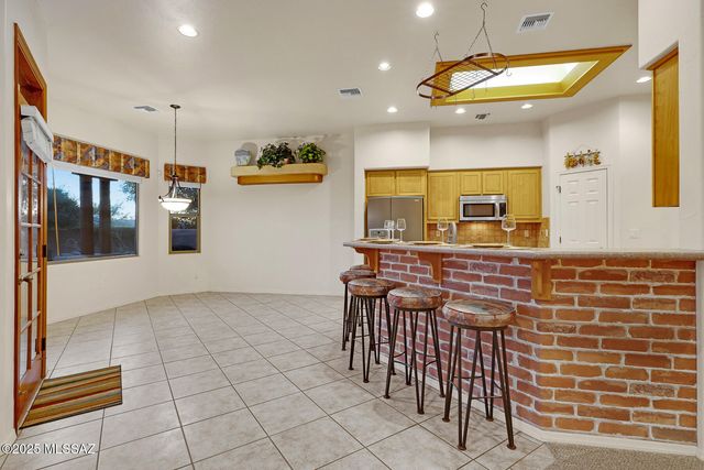 9886 E VERYL Place, Tucson, AZ 85749