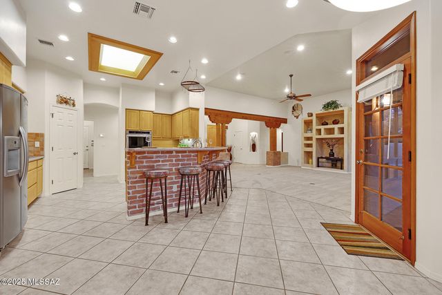 9886 E VERYL Place, Tucson, AZ 85749