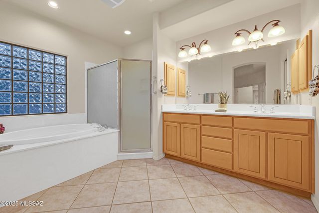 9886 E VERYL Place, Tucson, AZ 85749