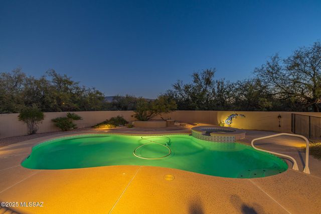 9886 E VERYL Place, Tucson, AZ 85749