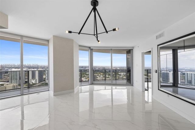488 NE 18th Street 4900, Miami, FL 33132