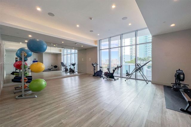 488 NE 18th Street 4900, Miami, FL 33132