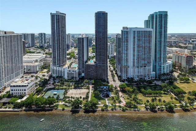 488 NE 18th Street 4900, Miami, FL 33132