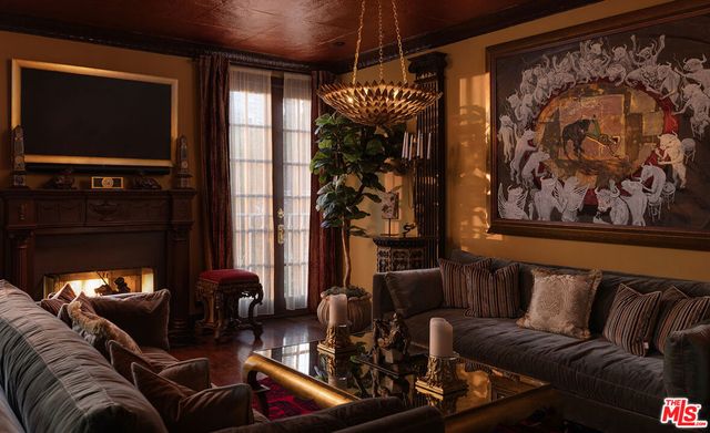 960 N Doheny Drive 306, West Hollywood, CA 90069