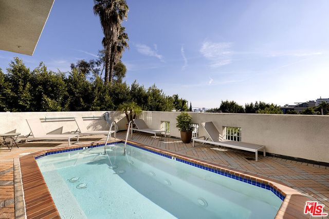 960 N Doheny Drive 306, West Hollywood, CA 90069