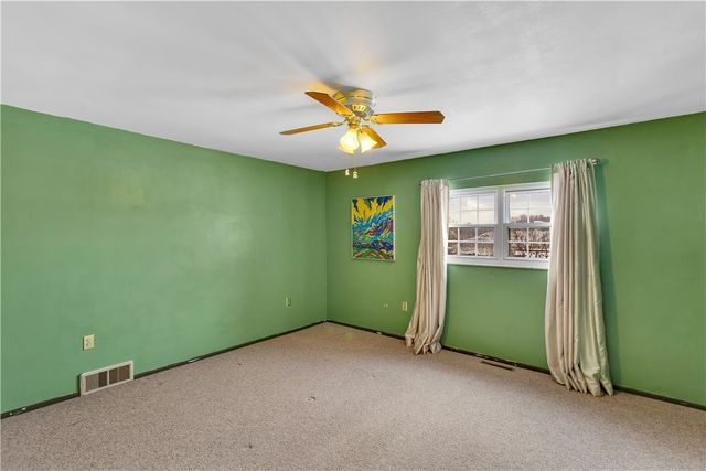 1264 8th Ave, Harrison Twp, PA 15065