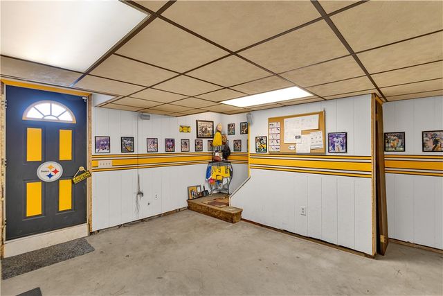 1264 8th Ave, Harrison Twp, PA 15065