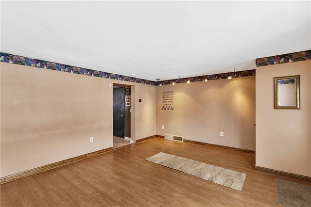 1264 8th Ave, Harrison Twp, PA 15065