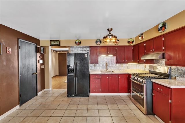 1264 8th Ave, Harrison Twp, PA 15065