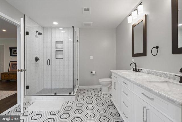 6369 BRAMPTON CT, Alexandria, VA 22304