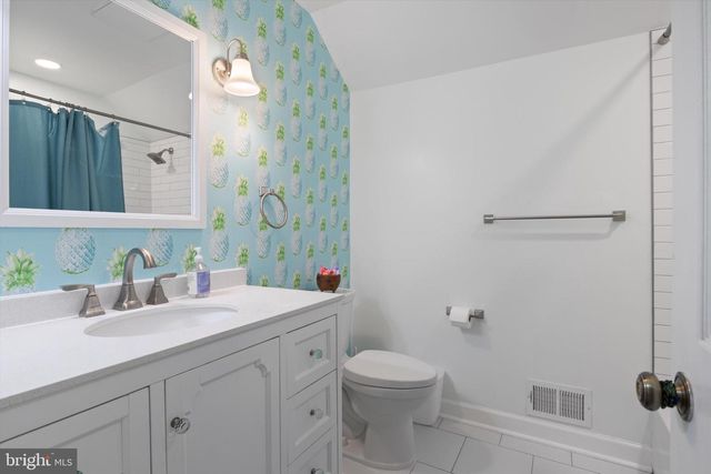 6369 BRAMPTON CT, Alexandria, VA 22304