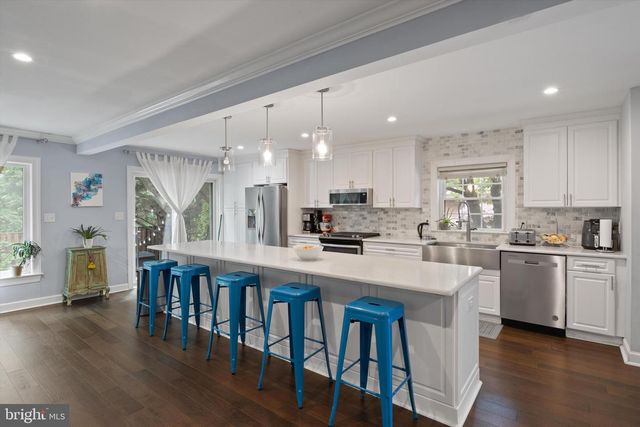 6369 BRAMPTON CT, Alexandria, VA 22304